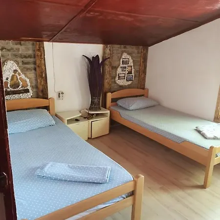 Vikendica Tisa Dukatar *