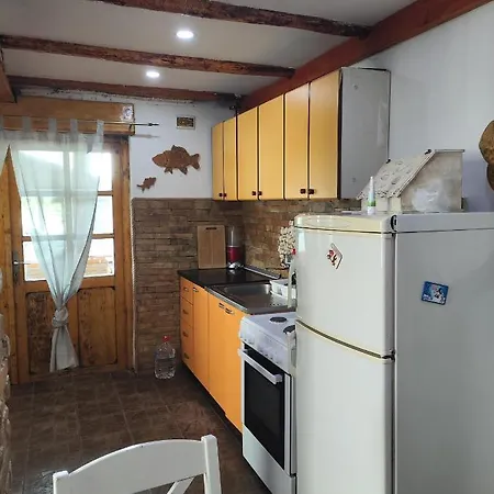 Vikendica Tisa Dukatar Titel