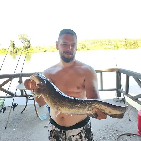 Vikendica Tisa Dukatar Сasa de vacaciones *